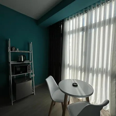 Jorida Old Bazar アパート ティラナ