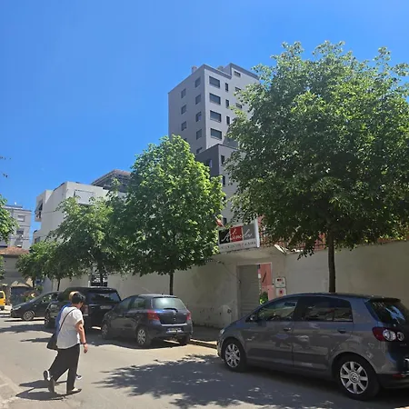 公寓 Jorida Old Bazar 地拉那