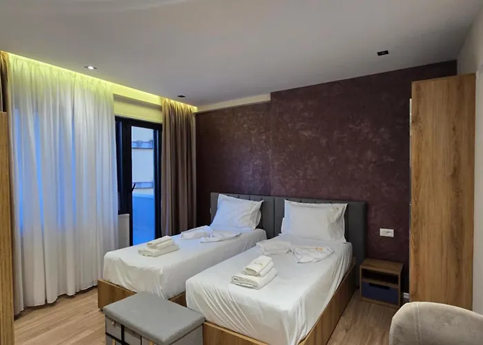 Jorida Old Bazar * تيرانا